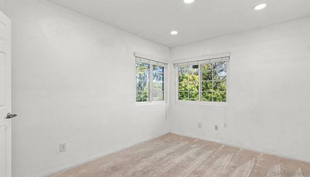 814 Malibu Point Way, Oceanside, CA 92058