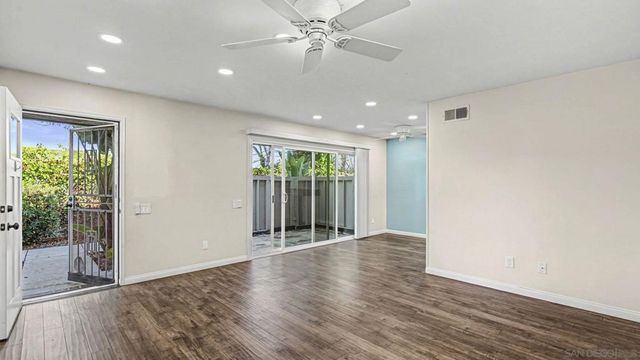 814 Malibu Point Way, Oceanside, CA 92058