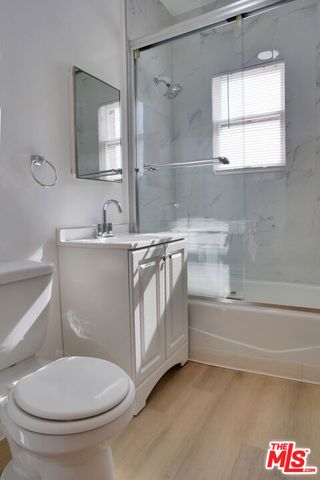 611 S Cloverdale Avenue 305, Los Angeles, CA 90036