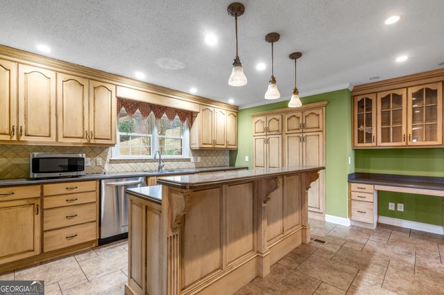 1578 Old Ringgold Road, Rocky Face, GA 30740