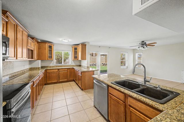 3130 E REDWOOD Lane, Phoenix, AZ 85048