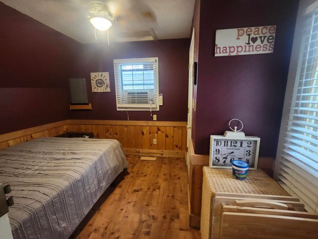 25961 Willow Road, Hermitage, MO 65668