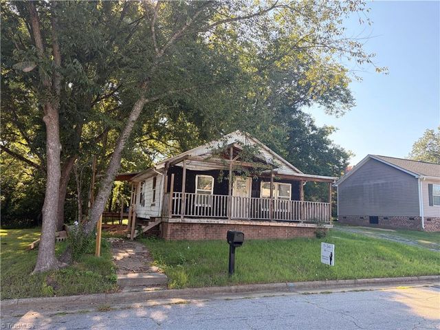 105 Cherry Street, Reidsville, NC 27320