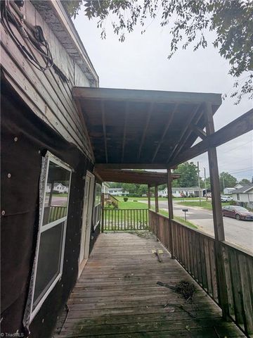 105 Cherry Street, Reidsville, NC 27320