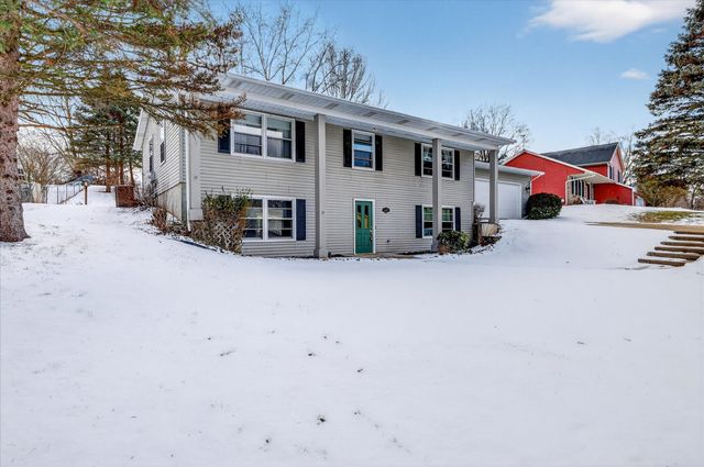 4679 Briarhill Drive, Portage, MI 49024