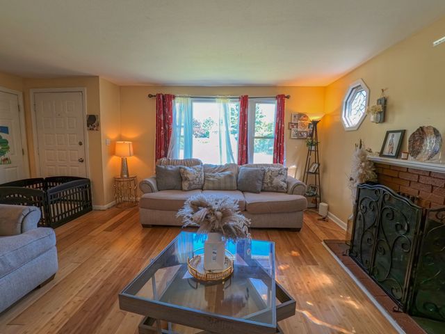 19 Anawan St, Brockton, MA 02302