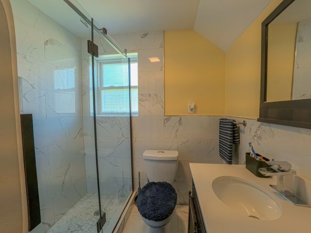19 Anawan St, Brockton, MA 02302