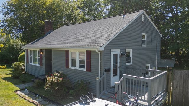 19 Anawan St, Brockton, MA 02302