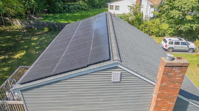 19 Anawan St, Brockton, MA 02302