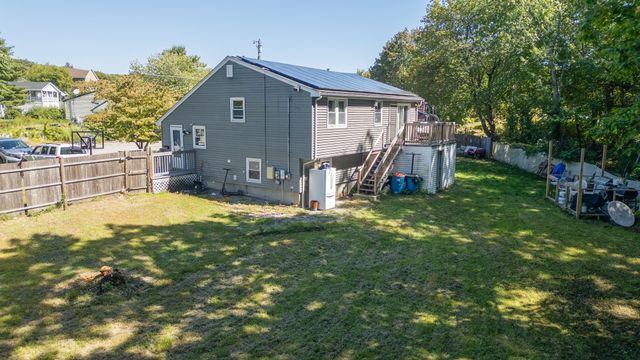 19 Anawan St, Brockton, MA 02302