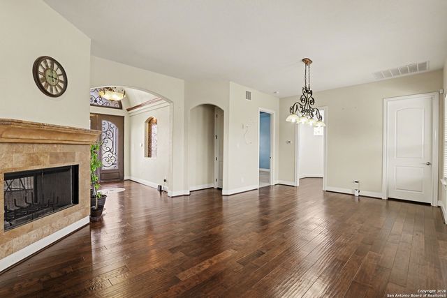 113 Abrego Mount, Floresville, TX 78114