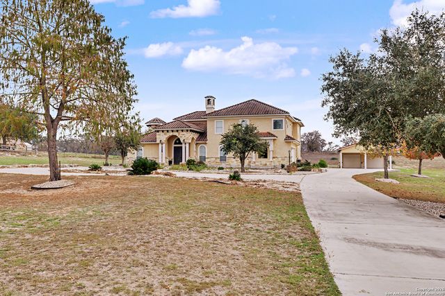 113 Abrego Mount, Floresville, TX 78114