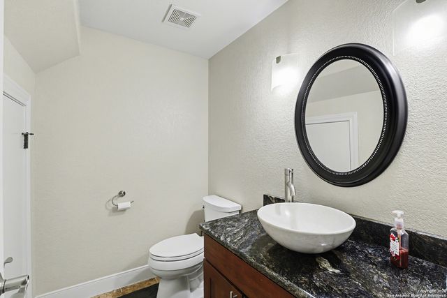 113 Abrego Mount, Floresville, TX 78114