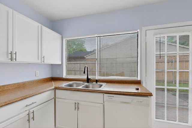 5217 Aberdean Trail, Grand Prairie, TX 75052