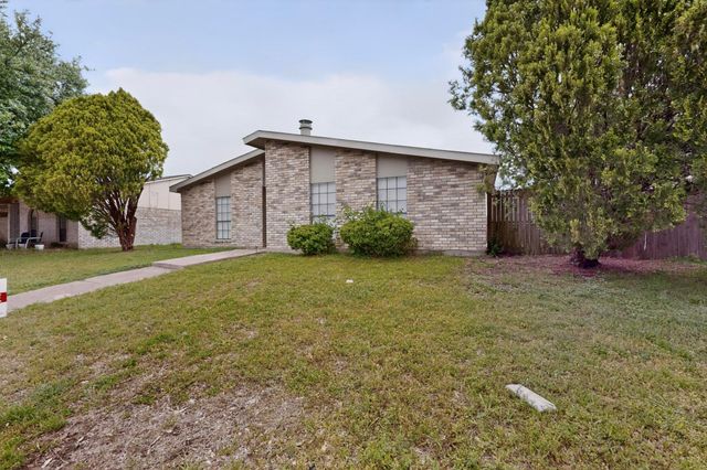 5217 Aberdean Trail, Grand Prairie, TX 75052