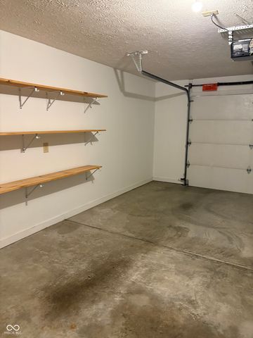 925 Plaza Drive, Martinsville, IN 46151