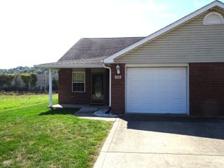 925 Plaza Drive, Martinsville, IN 46151