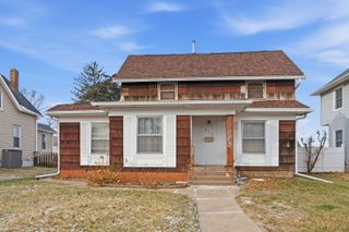 411 39th Street, Moline, IL 51265