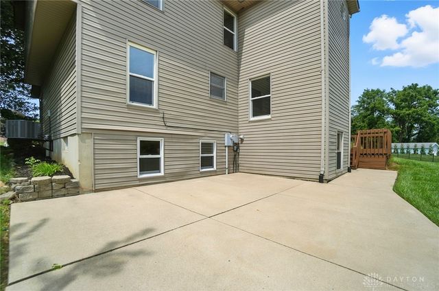 2765 Silver Maple Court, Troy, OH 45373