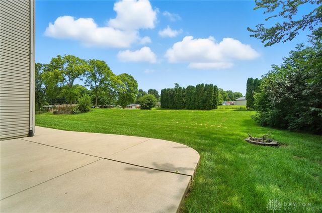 2765 Silver Maple Court, Troy, OH 45373