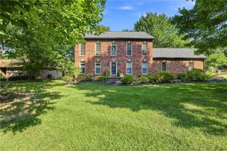 1700 Oak Grove Drive, New Albany, IN 47150