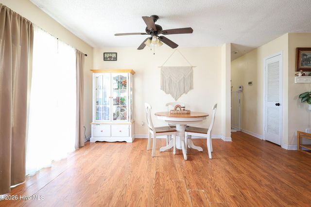 104 Crown Point Road, Hubert, NC 28539