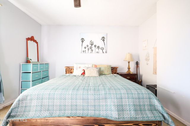 104 Crown Point Road, Hubert, NC 28539