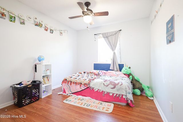 104 Crown Point Road, Hubert, NC 28539