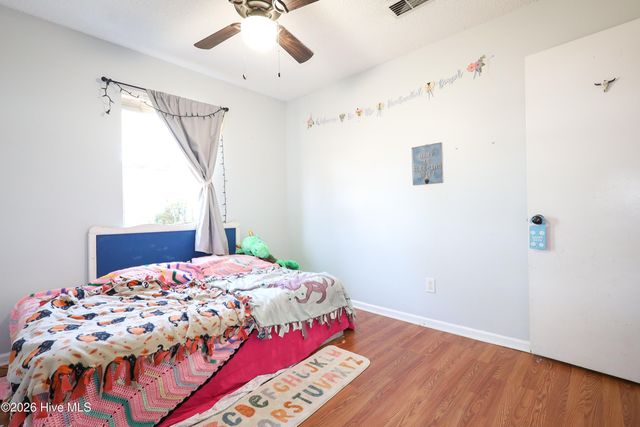 104 Crown Point Road, Hubert, NC 28539