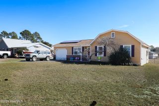 104 Crown Point Road, Hubert, NC 28539