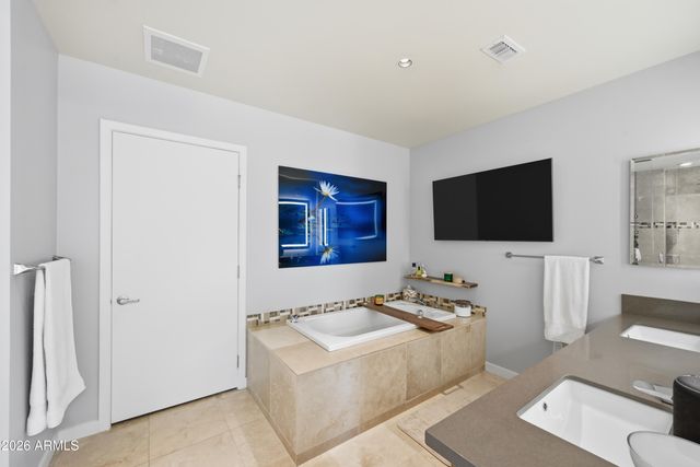 208 W PORTLAND Street 355, Phoenix, AZ 85003