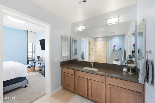 208 W PORTLAND Street 355, Phoenix, AZ 85003