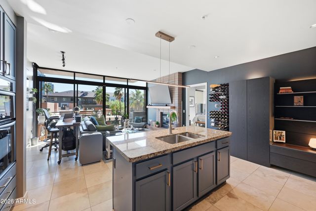 208 W PORTLAND Street 355, Phoenix, AZ 85003