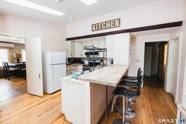 934 Storrs Road, Mansfield, CT 06268