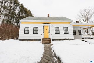 934 Storrs Road, Mansfield, CT 06268