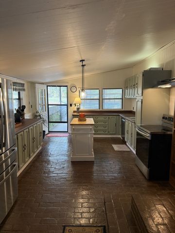 752 Florence Cir, Madison, TN 37115