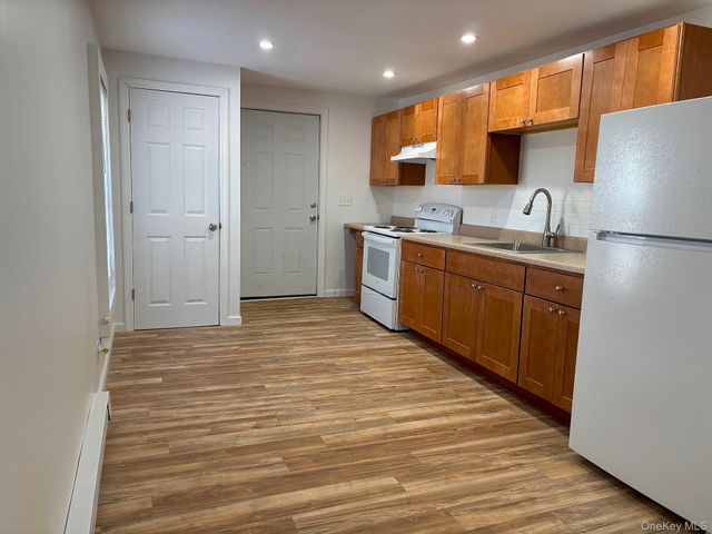 447 Route 376 Unit 2, Hopewell Junction, NY 12533