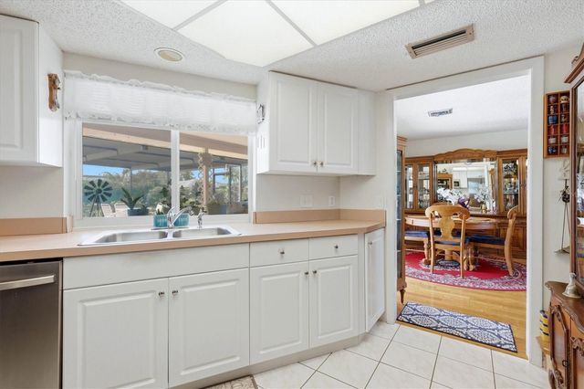 911 GASPARILLA BOULEVARD, Englewood, FL 34223