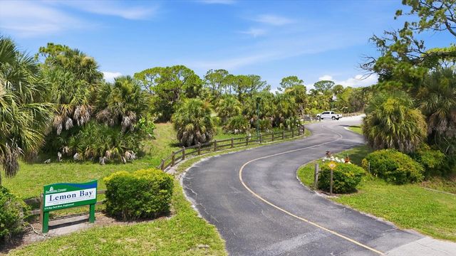 911 GASPARILLA BOULEVARD, Englewood, FL 34223