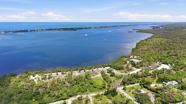 911 GASPARILLA BOULEVARD, Englewood, FL 34223