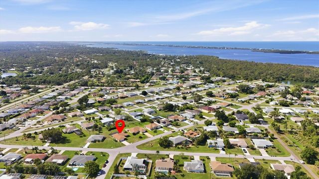 911 GASPARILLA BOULEVARD, Englewood, FL 34223