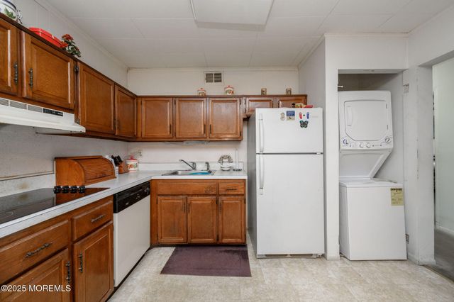 12 Zacatin Road, A, Freehold, NJ 07728