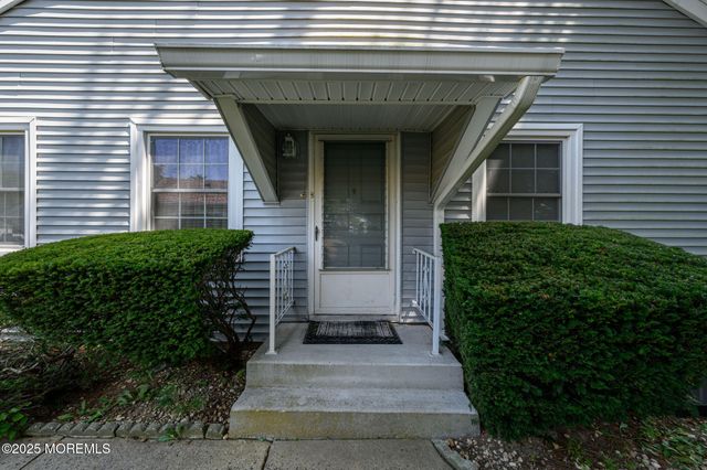 12 Zacatin Road, A, Freehold, NJ 07728