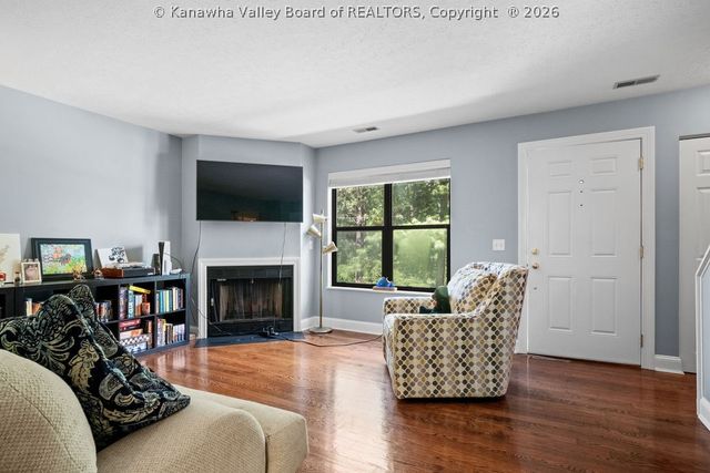 1822 Mountain Drive, South Charleston, WV 25303