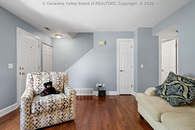 1822 Mountain Drive, South Charleston, WV 25303