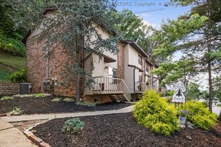 1822 Mountain Drive, South Charleston, WV 25303