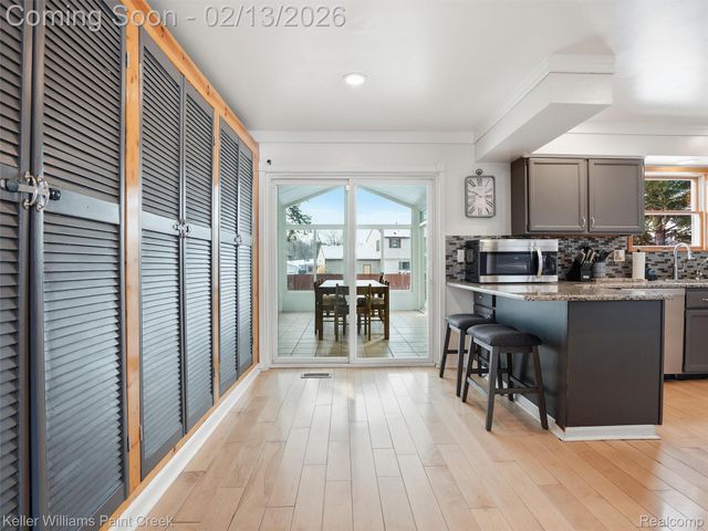 59195 Albert Lane, Lyon Charter Township, MI 48165