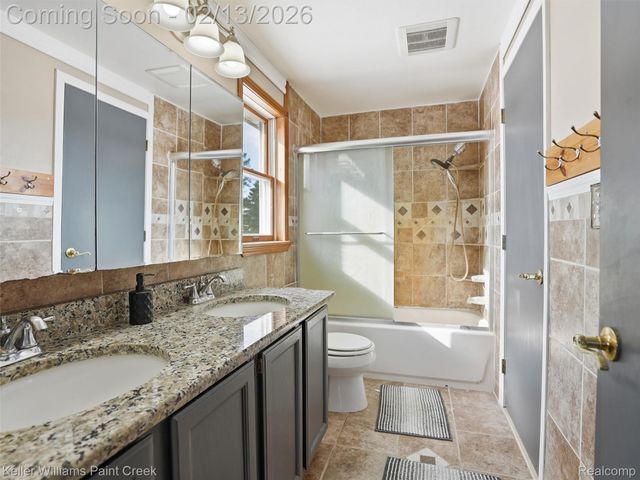 59195 Albert Lane, Lyon Charter Township, MI 48165