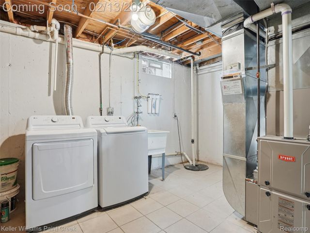 59195 Albert Lane, Lyon Charter Township, MI 48165