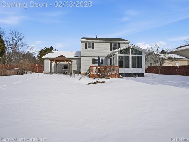 59195 Albert Lane, Lyon Charter Township, MI 48165